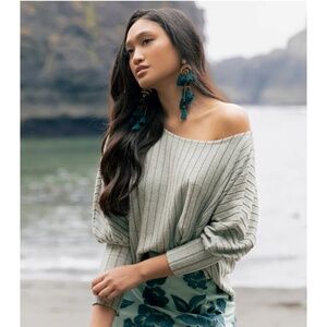 NWOT Ciara Top in Bluesmoke Sz L Women’s